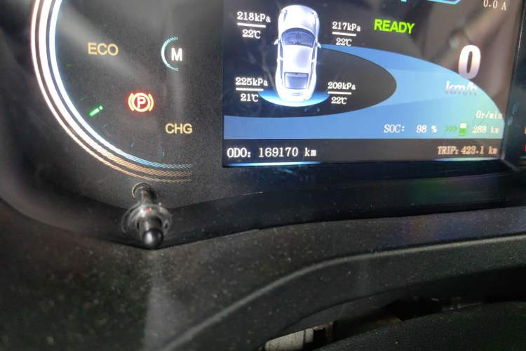 Used JMEV 2018 Comfort Edition Odometer Close Up