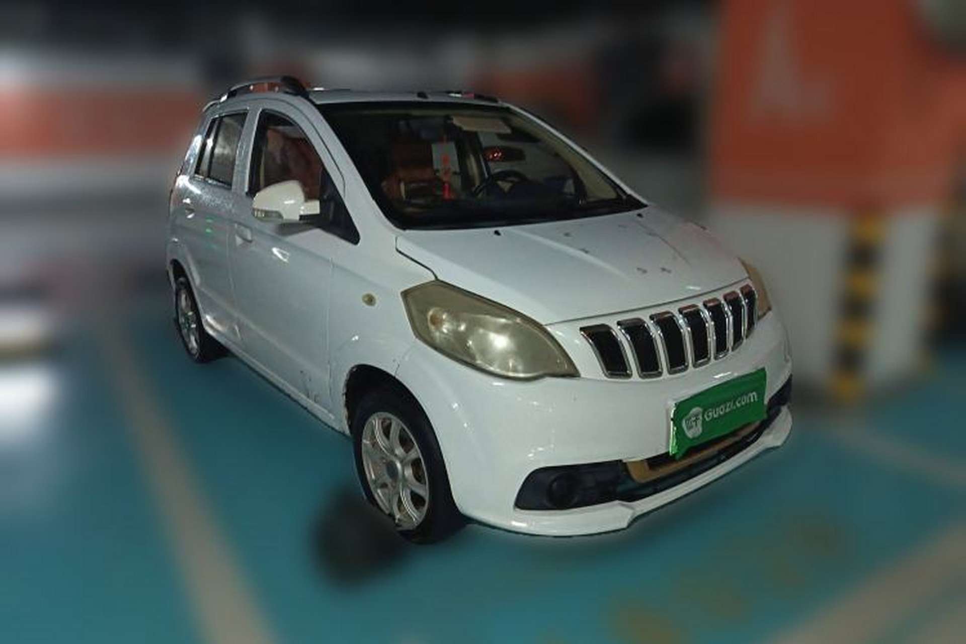 Used JMEV E100B 2016 E100 Standard Model Front Right 45 Deg