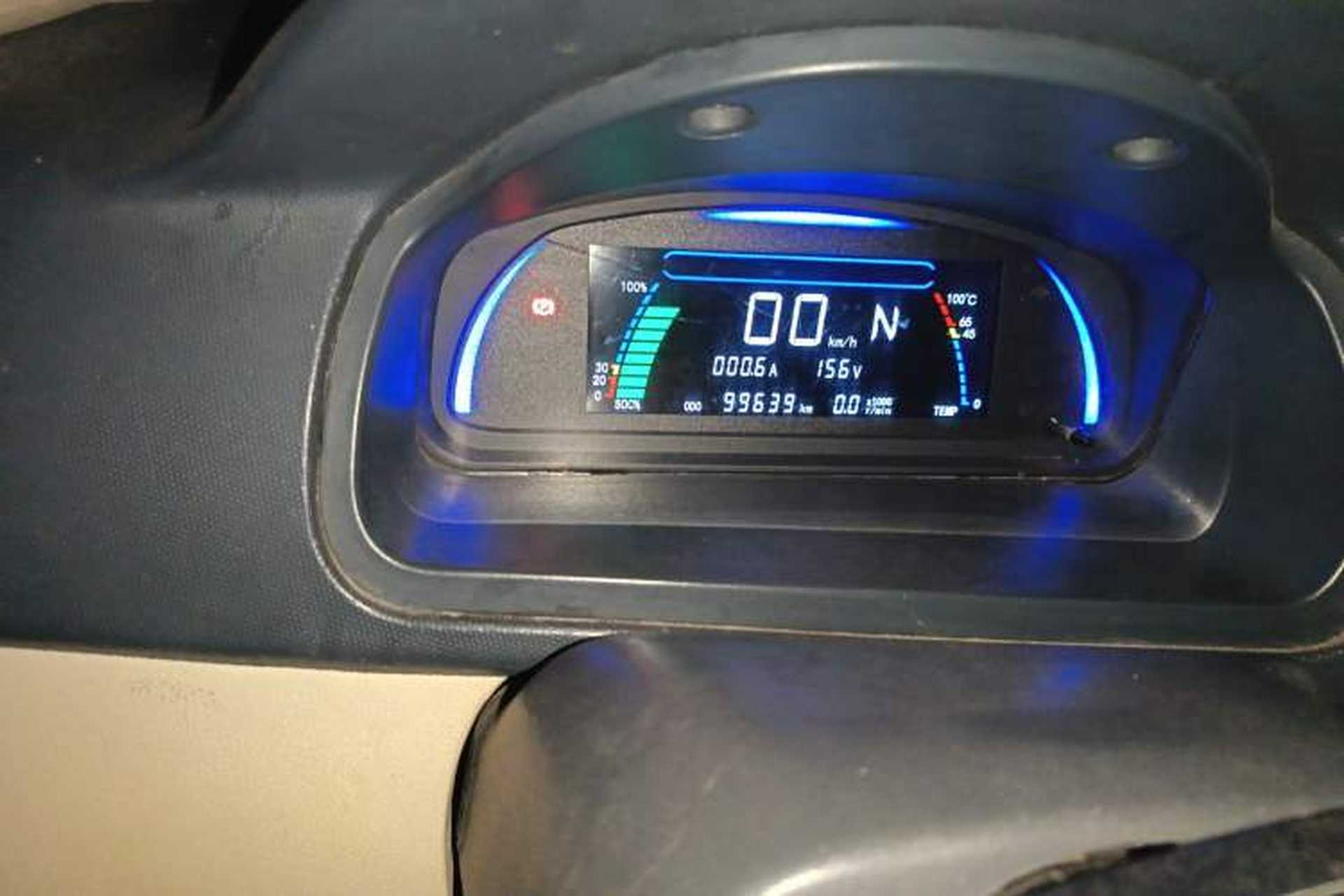 Used JMEV E100B 2016 E100 Standard Model Odometer Close Up