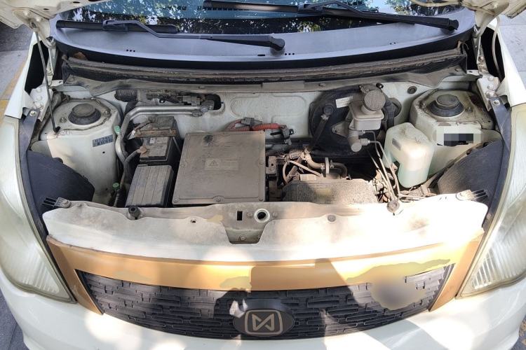 Used JMEV E100B 2016 E100 Standard Model Engine Bay
