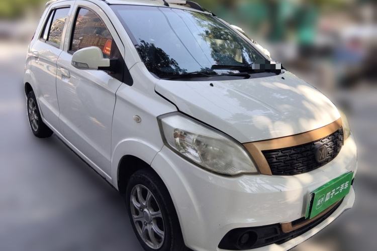 Used JMEV E100B 2016 E100 Standard Model Front Right 45 Deg