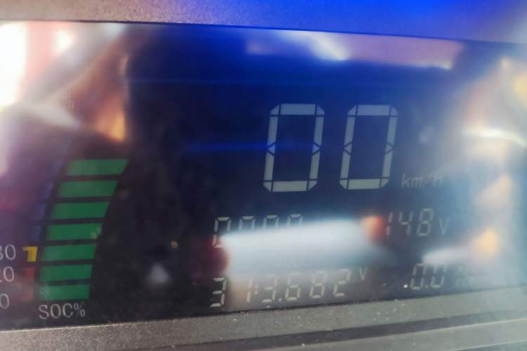 Used JMEV E100B 2016 E100 Standard Model Odometer Close Up