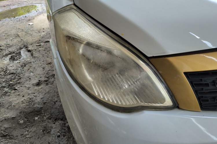 Used JMEV E100B 2016 E100 Standard Model Right Front Headlight