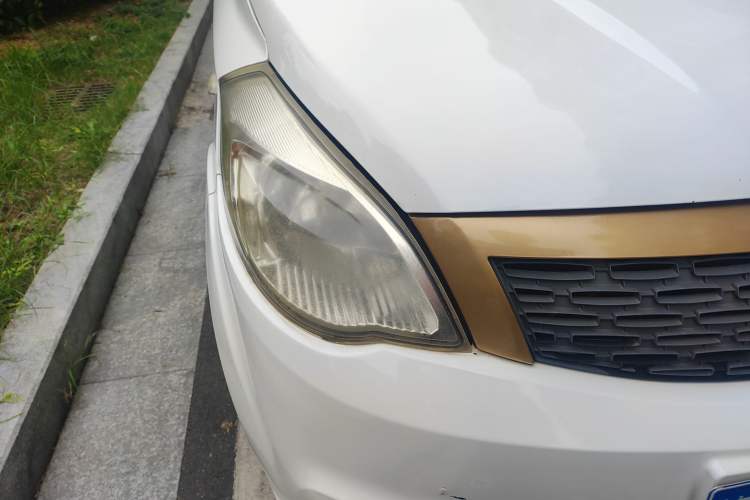 Used JMEV E100B 2016 E100 Standard Model Right Front Headlight