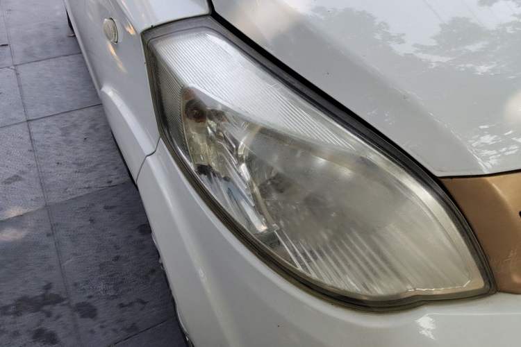 Used JMEV E100B 2016 E100 Standard Model Right Front Headlight