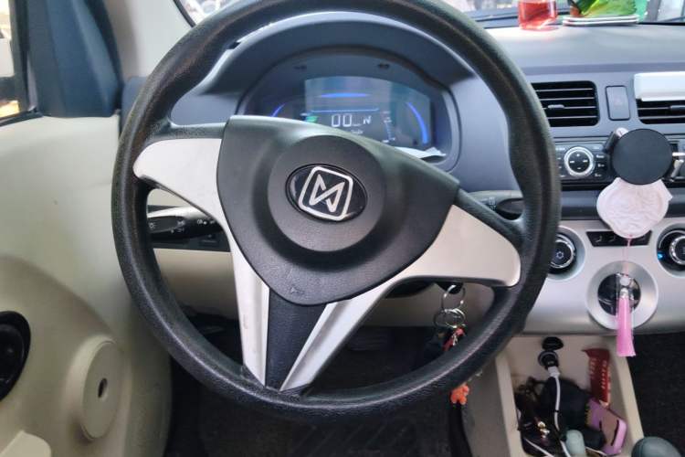 Used JMEV E100B 2016 E100 Standard Model Steering Wheel