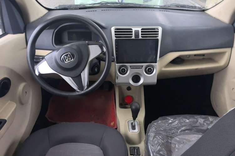 Used JMEV E100B 2018 E100B Comfort Model Interior 3