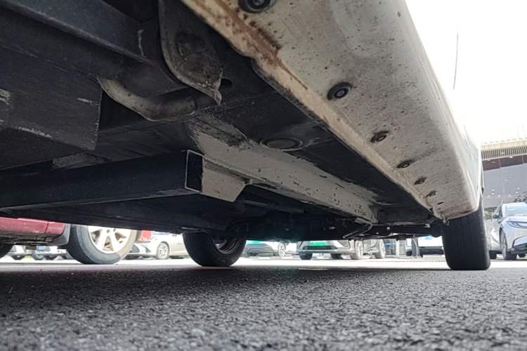 Used JMEV E160 2017 E160 Standard Model Chassis Rear Right