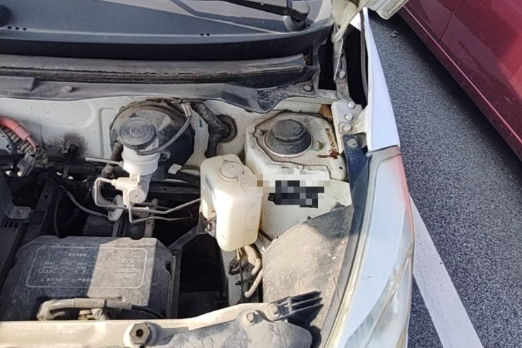 Used JMEV E160 2017 E160 Standard Model Engine Bay Left