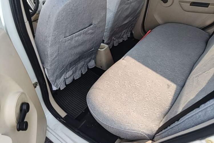 Used JMEV E160 2017 E160 Standard Model Left Rear Seat