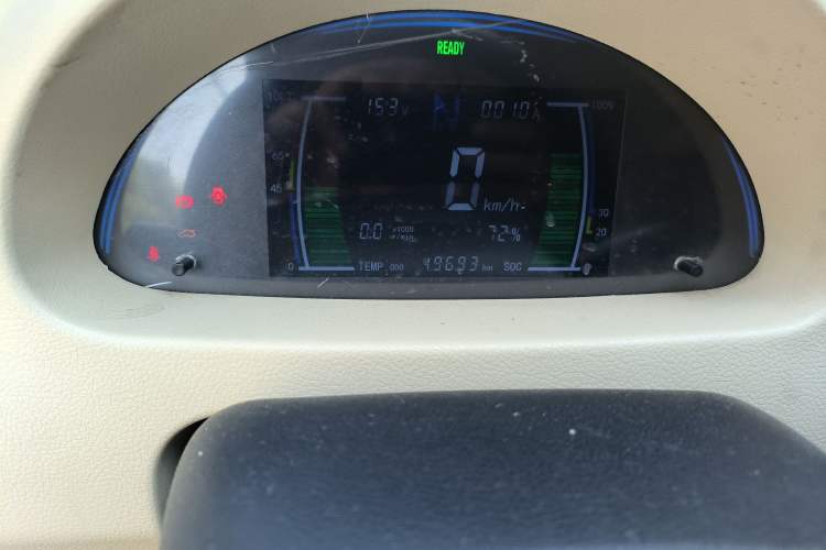 Used JMEV E160 2017 E160 Standard Model Odometer Close Up