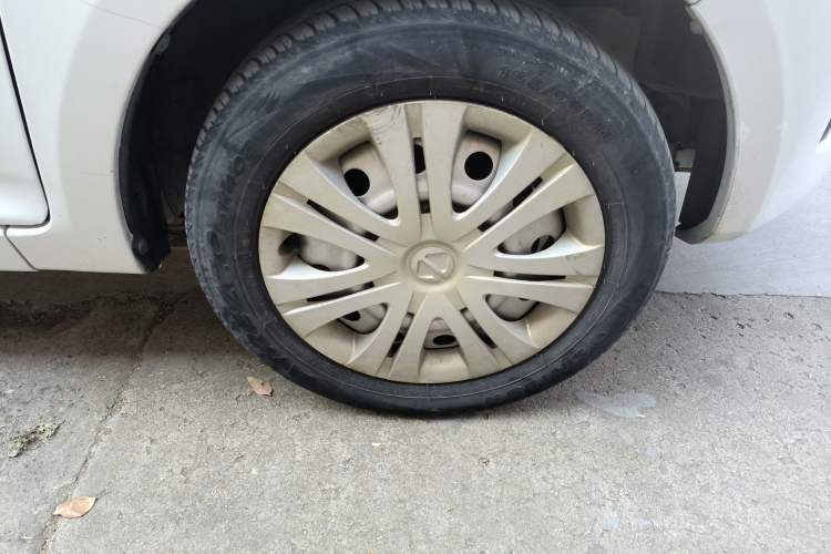 Used JMEV E160 2017 E160 Standard Model Right Front Wheel Hub