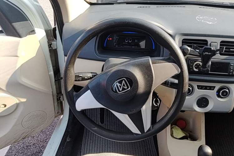 Used JMEV E160 2017 E160 Standard Model Steering Wheel