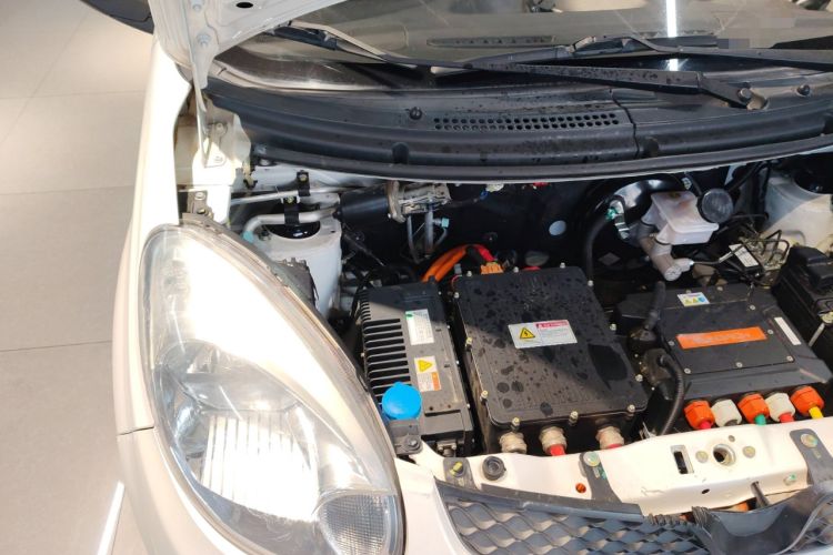Used JMEV E200L 2018 E200L Standard Model (250 km) Engine Bay Right