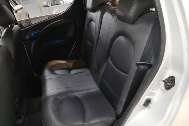 Used JMEV E200L 2018 E200L Standard Model (250 km) Left Rear Seat