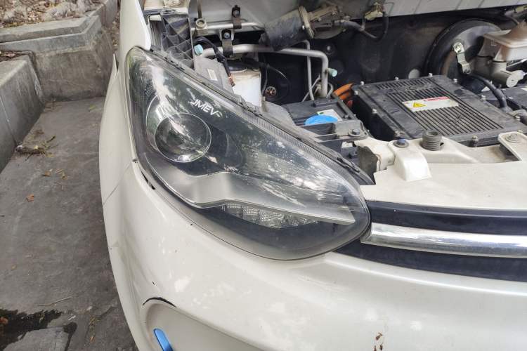 Used JMEV E200L 2018 E200L Standard Model (250 km) Right Front Headlight