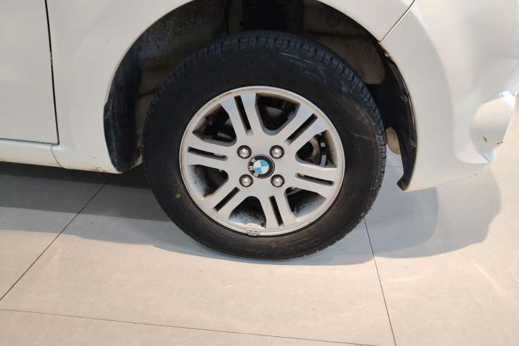 Used JMEV E200L 2018 E200L Standard Model (250 km) Right Front Wheel Hub