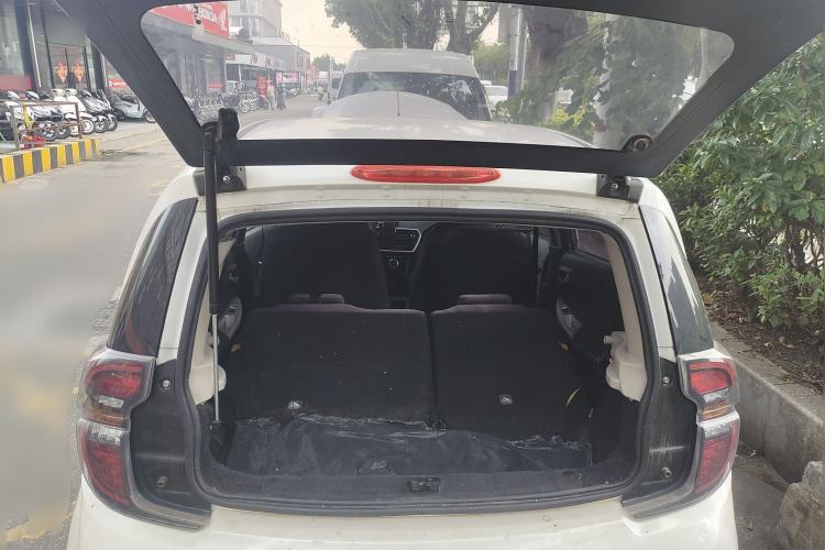 Used JMEV E200L 2018 E200L Standard Model (250 km) Trunk