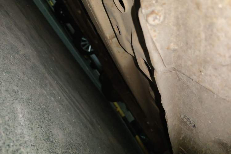 Used JMEV E200L 2016 E200 Comfort Model Chassis Front Left