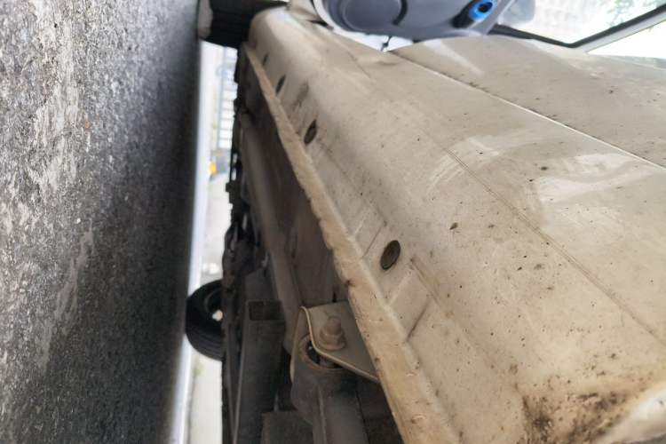 Used JMEV E200L 2016 E200 Comfort Model Chassis Rear Left