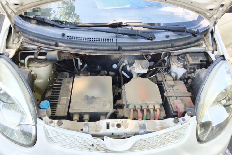 Used JMEV E200L 2016 E200 Comfort Model Engine Bay