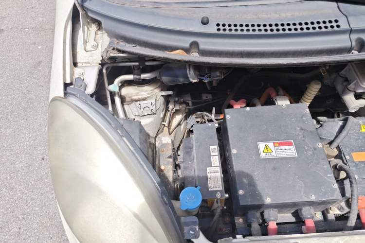 Used JMEV E200L 2016 E200 Comfort Model Engine Bay Right