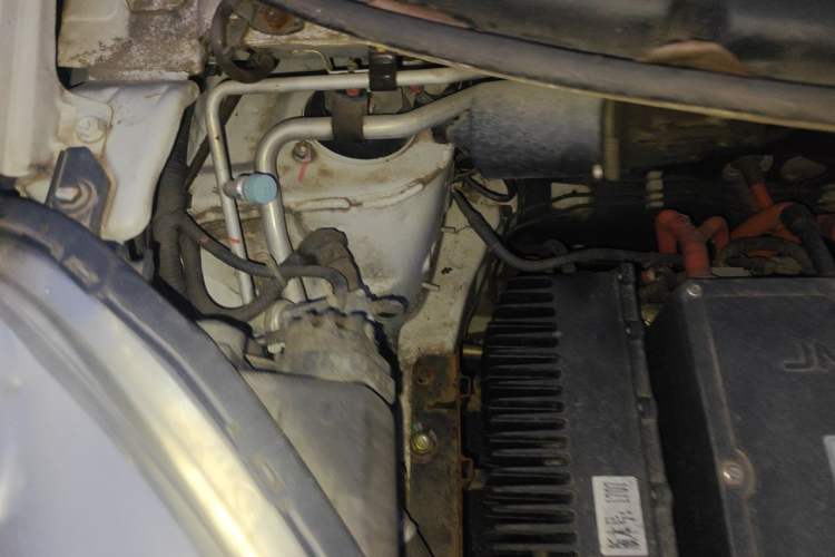 Used JMEV E200L 2016 E200 Standard Model Engine Bay Right
