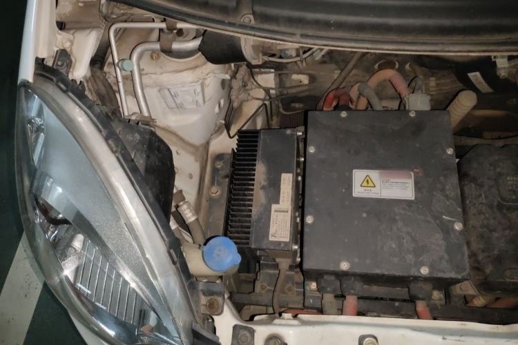 Used JMEV E200L 2016 E200 Comfort Model Engine Bay Right