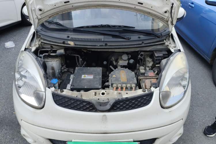 Used JMEV E200L 2016 E200 Standard Model Engine Bay