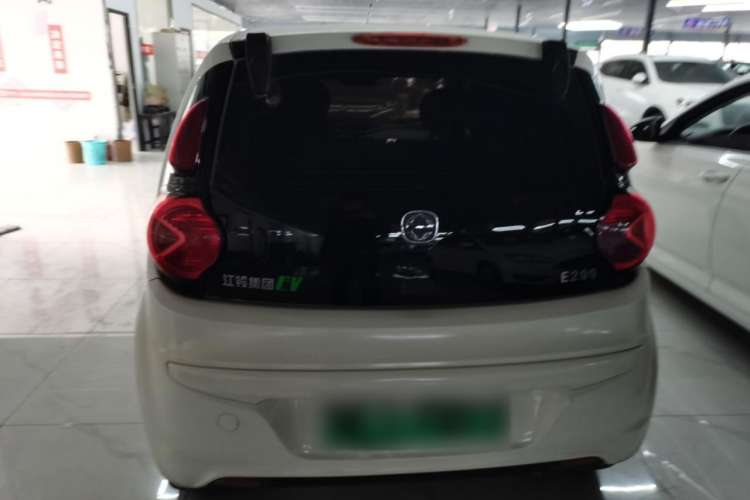 Used JMEV E200L 2016 E200 Standard Model Exterior 4