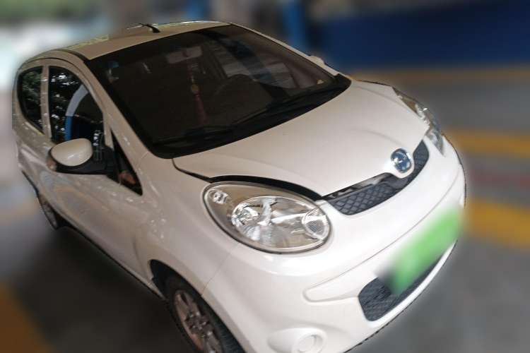 Used JMEV E200L 2016 E200 Standard Model Front Right 45 Deg