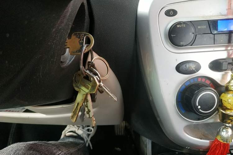 Used JMEV E200L 2016 E200 Standard Model Gear Lever