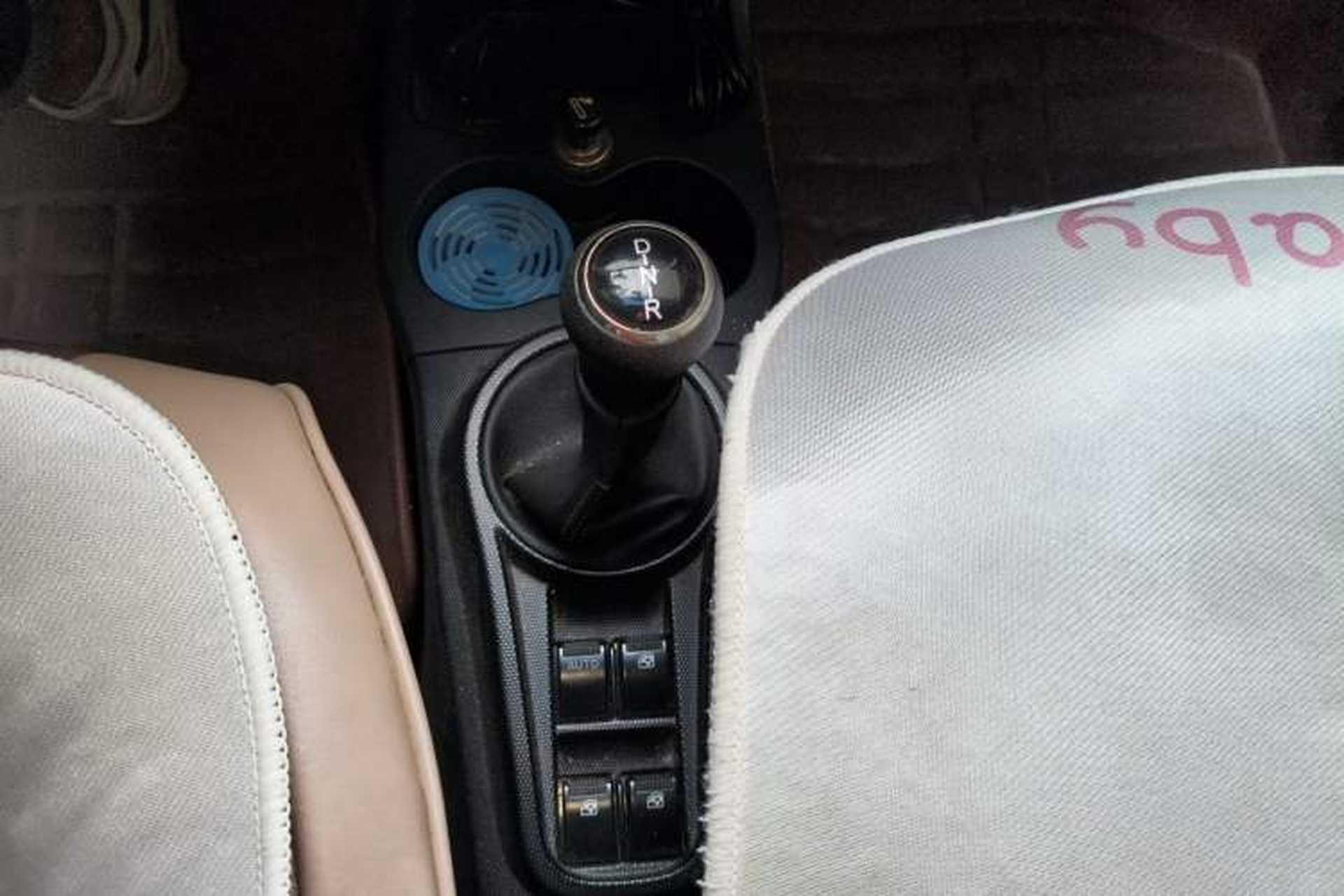 Used JMEV E200L 2016 E200 Comfort Model Gear Lever