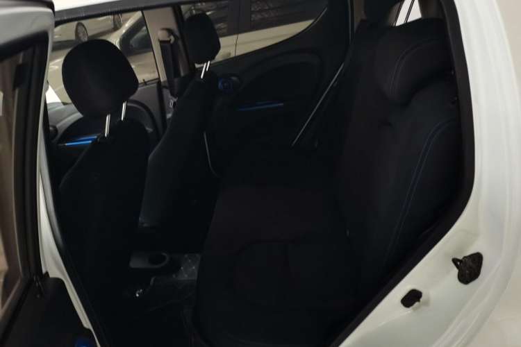 Used JMEV E200L 2016 E200 Standard Model Interior 1