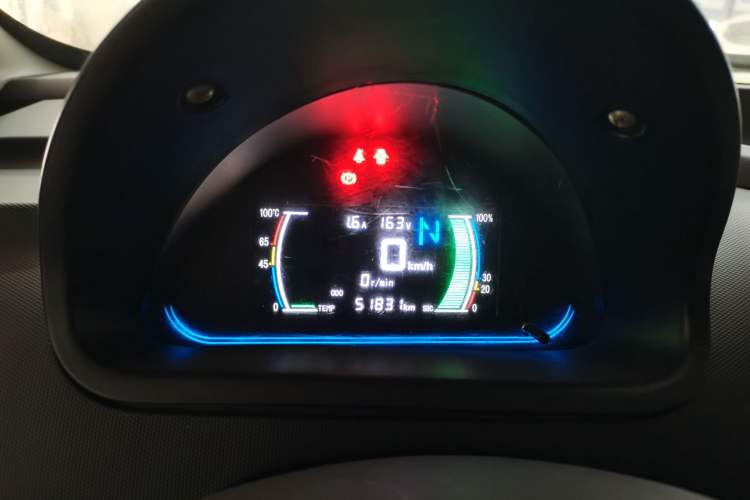 Used JMEV E200L 2016 E200 Standard Model Odometer Close Up