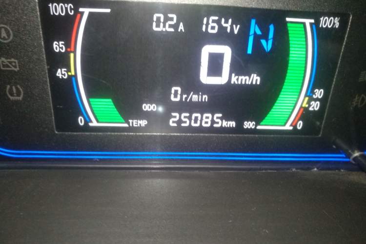 Used JMEV E200L 2016 E200 Comfort Model Odometer Close Up