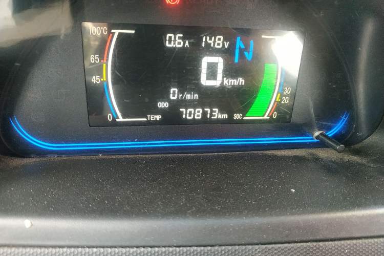 Used JMEV E200L 2016 E200 Standard Model Odometer Close Up