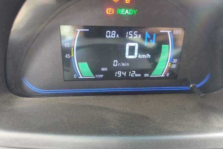 Used JMEV E200L 2016 E200 Standard Model Odometer Close Up