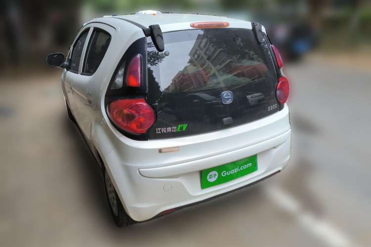 Used JMEV E200L 2016 E200 Standard Model Rear Left 45 Deg
