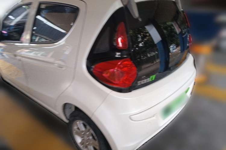 Used JMEV E200L 2016 E200 Standard Model Rear Left 45 Deg