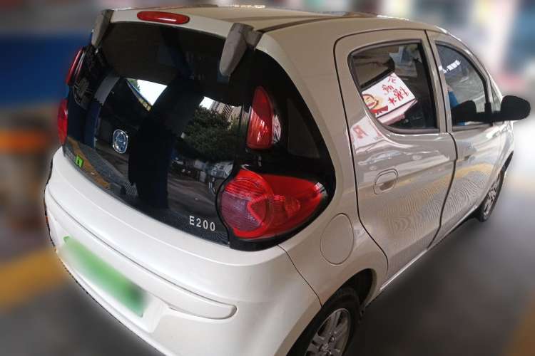 Used JMEV E200L 2016 E200 Standard Model Rear Right 45 Deg