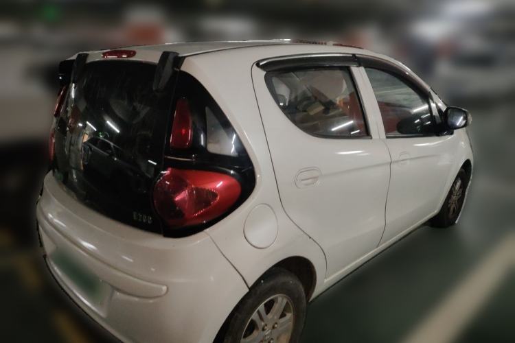 Used JMEV E200L 2016 E200 Comfort Model Rear Right 45 Deg
