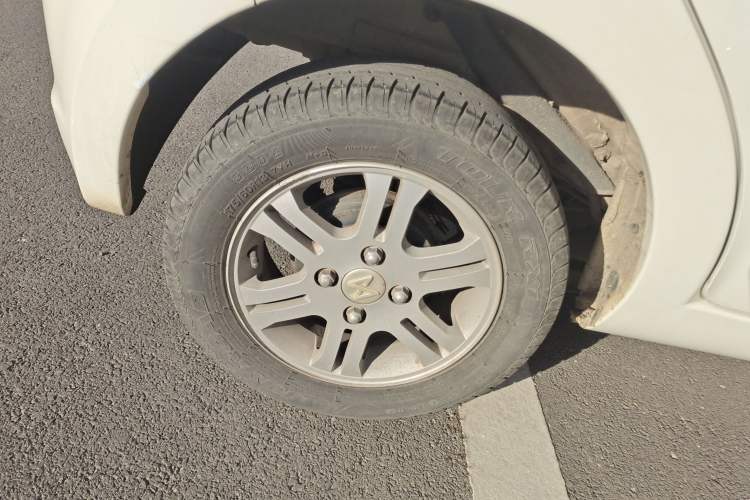 Used JMEV E200L 2016 E200 Comfort Model Right Rear Wheel Hub