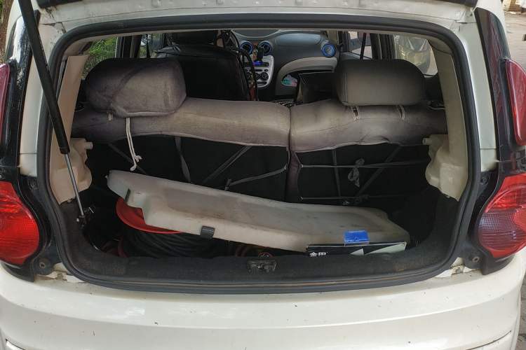 Used JMEV E200L 2016 E200 Standard Model Trunk