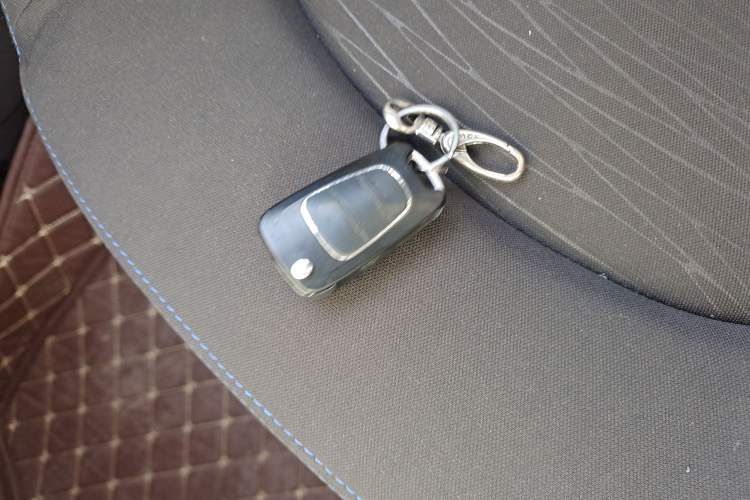 Used JMEV E200L 2016 E200 Comfort Model Vehicle Key