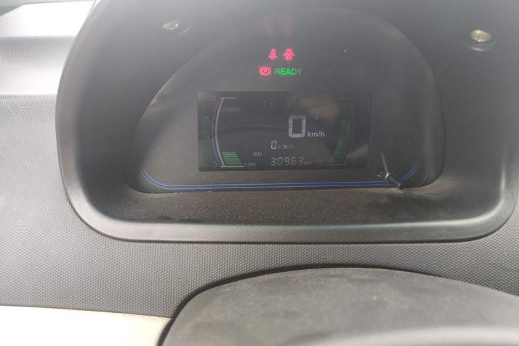 Used JMEV E200L 2017 E200P Comfort Edition Instrument Cluster