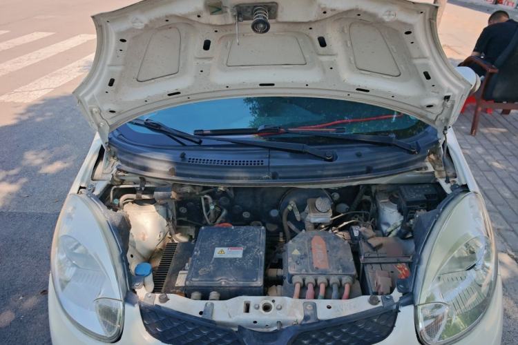 Used JMEV E200L 2017 E200P Standard Edition Engine Bay
