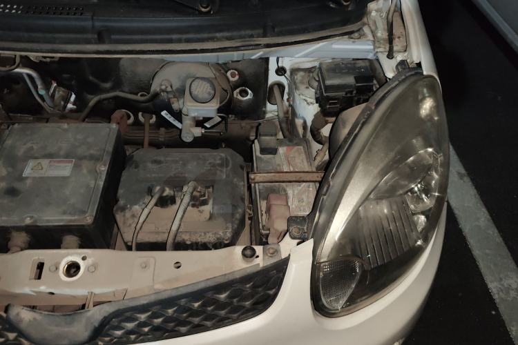 Used JMEV E200L 2017 E200P Comfort Edition Engine Bay Left