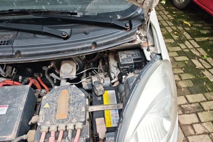 Used JMEV E200L 2017 E200P Standard Edition Engine Bay Left