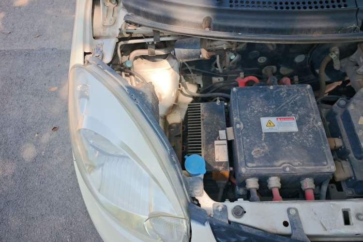 Used JMEV E200L 2017 E200P Standard Edition Engine Bay Right